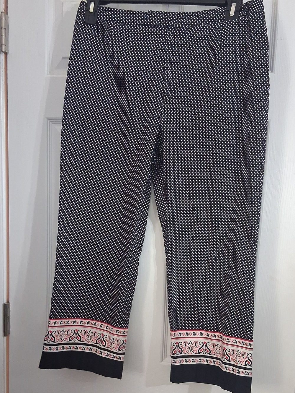StudioG Black Polka Dot Cropped Pants w/ Printed Hem. Sz 12. 16" W X 23" Inseam